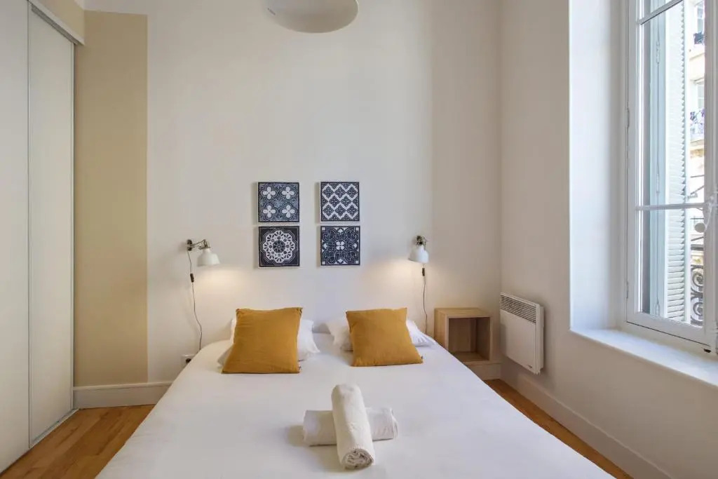 Beautiful and bright 2-br at the doors of Le Panier in Marseille - Welkeys
