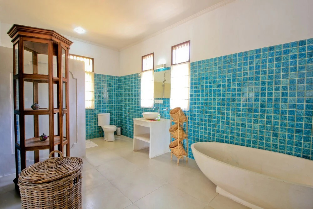 Villa Mimpi - Spacious Luxury 1BR Villa with Pool, 350m from the Beach