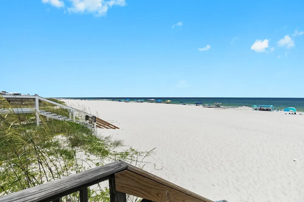 Spacious 3BR 2BA Gulf Views Dock and Boat Launch