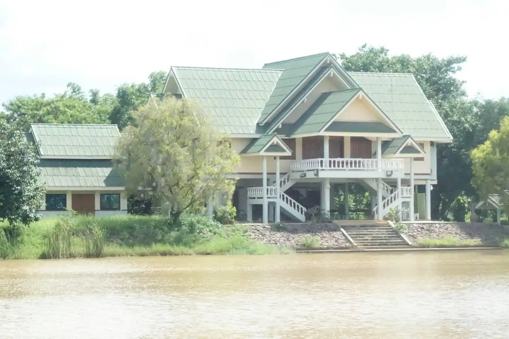 Rai Fhun Pen Jing Resort