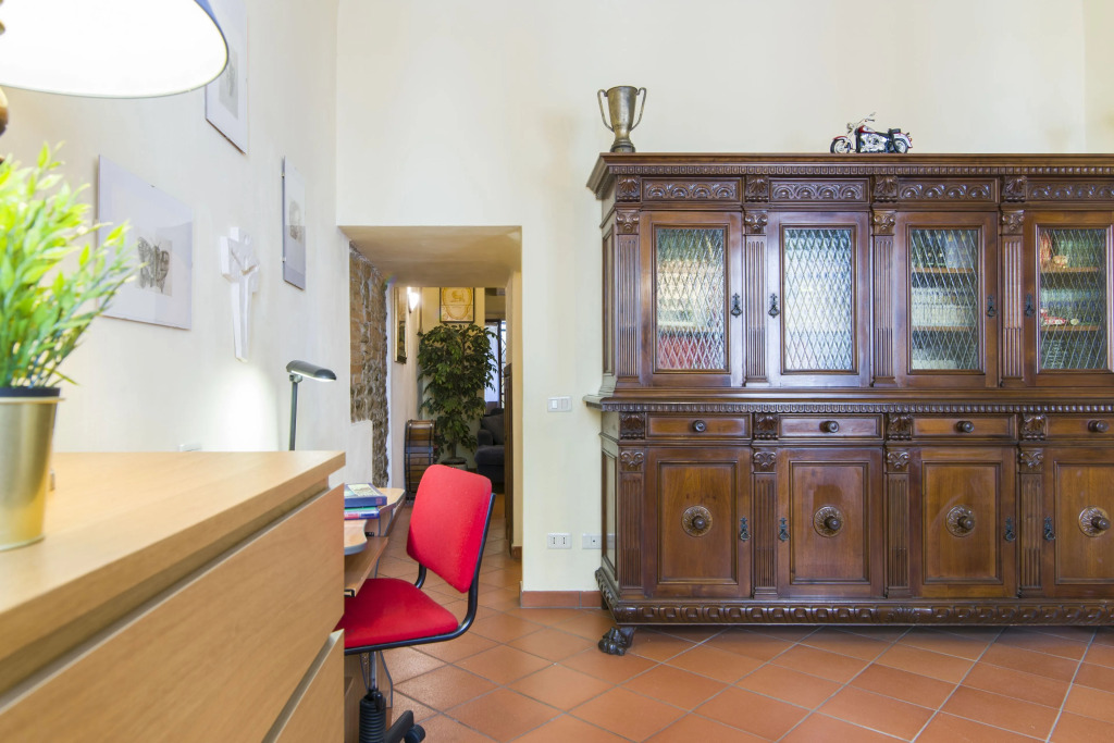 Florence Ariento Romantic Apartment