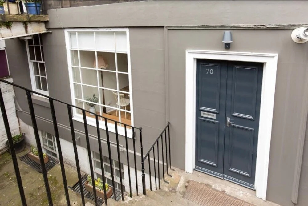 Modern Main Door Apt in the Heart of Edinburgh