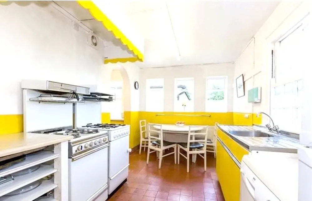 House With 5 Bedrooms in Eyrecourt, With Enclosed Garden Near the Beach