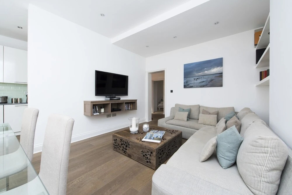 Gorgeous 2BR in Sherlock Holmes' Baker Street!