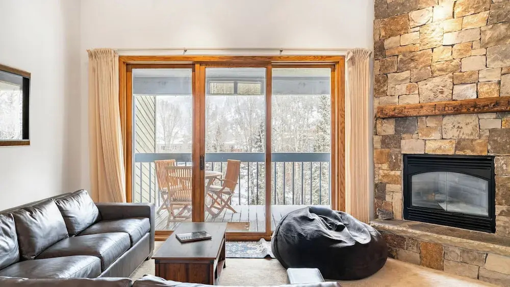 Riverside Condos C202 by Avantstay Condo Close To Downtown, Town Park & Ski Lift #8