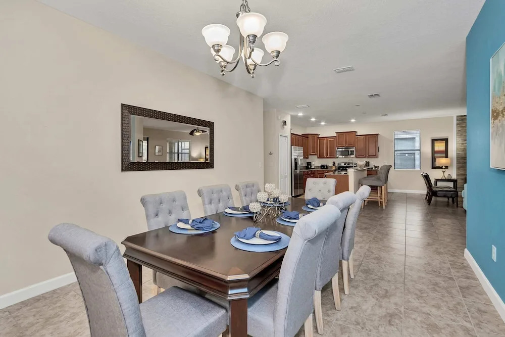 Modern Home, Big Pool Area Near Disney, CDC Cleaning 4cg456