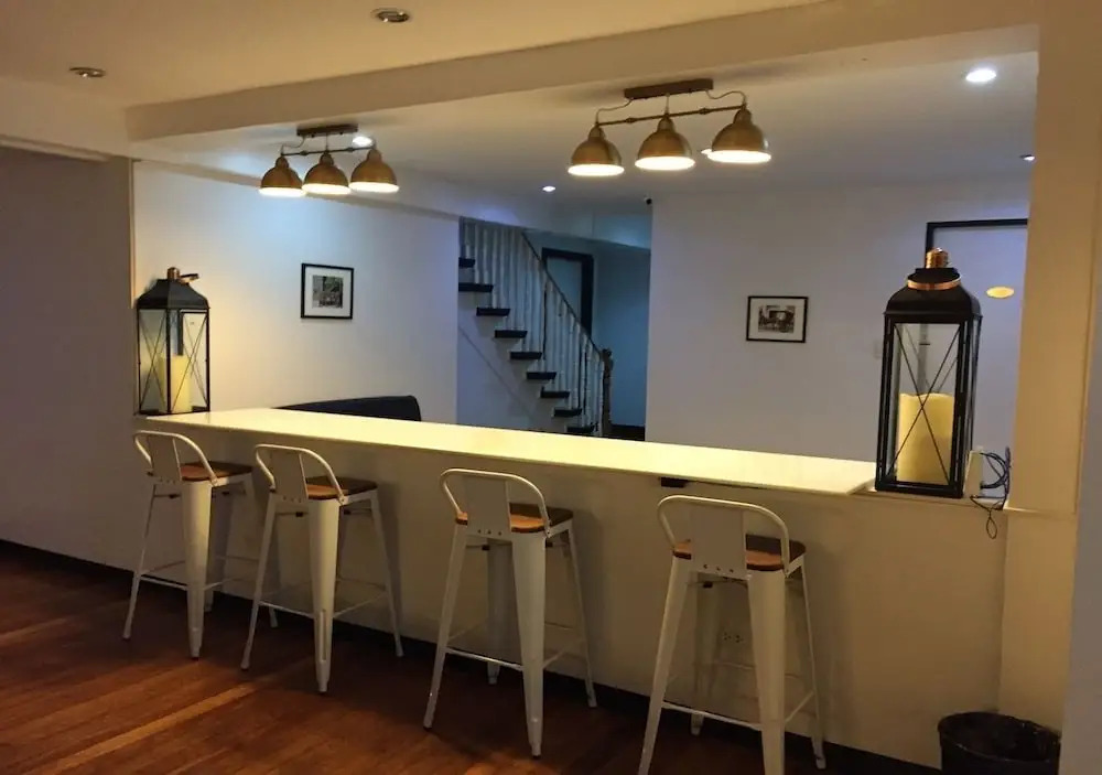 In & Out Guest House