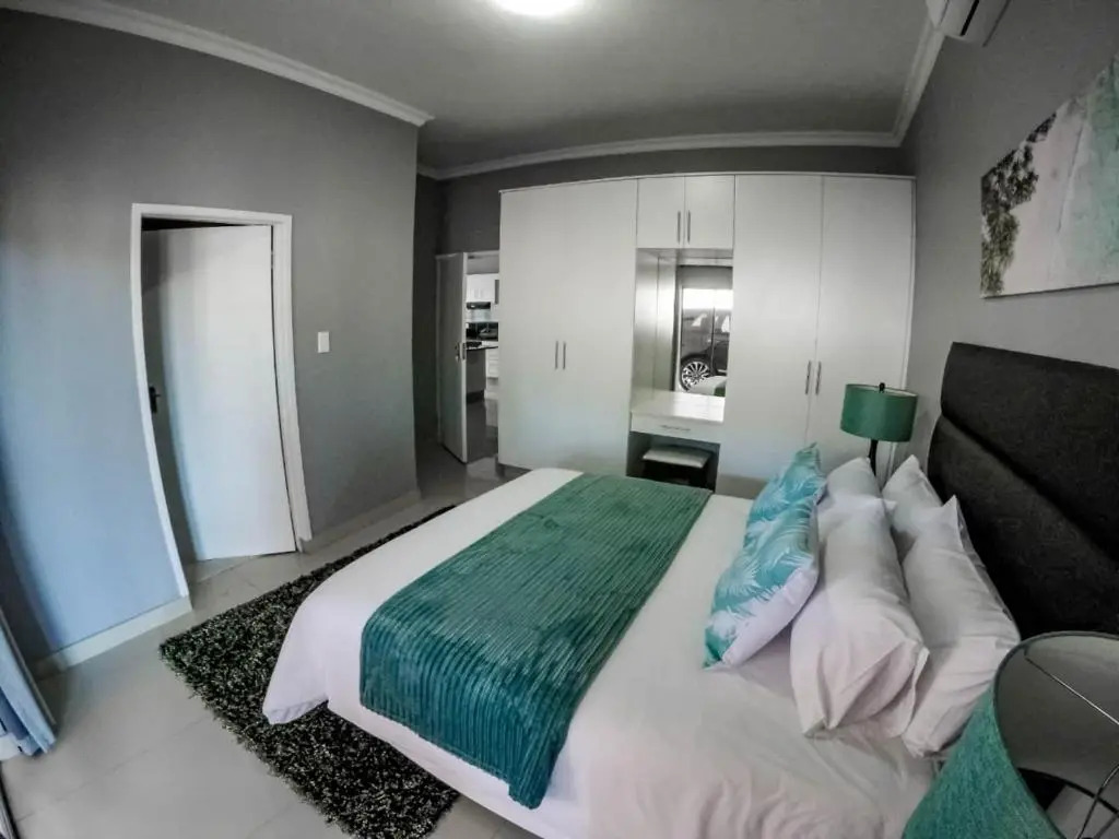 CONDO VILLAS ON MARINE DRIVE