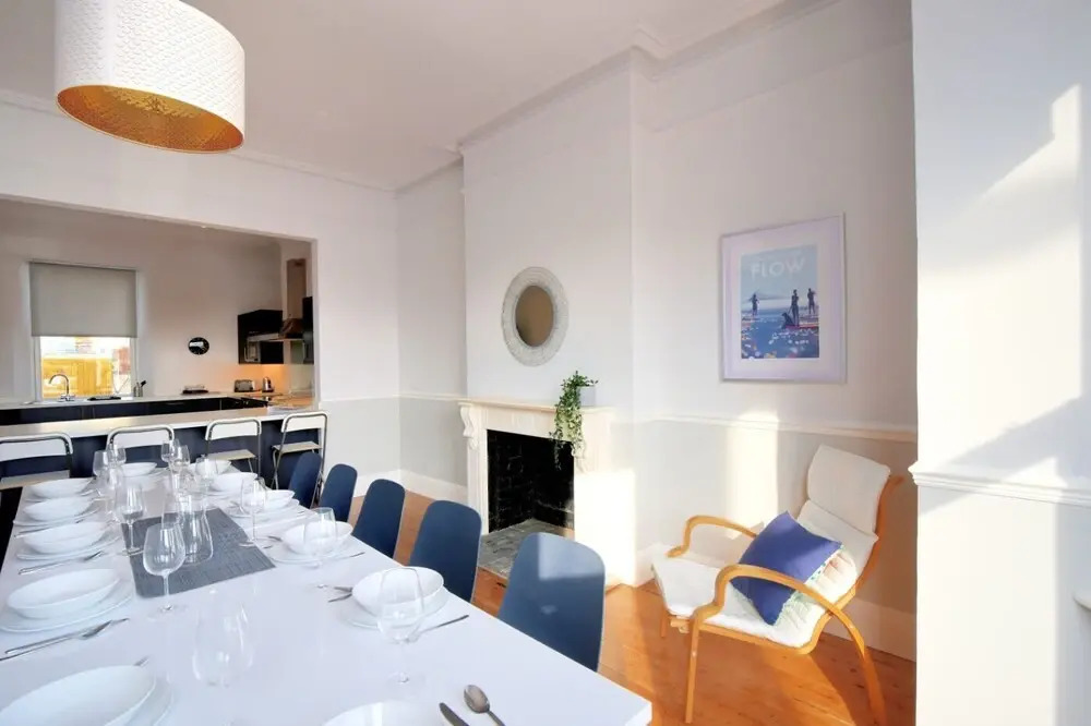 7 Seafield Road