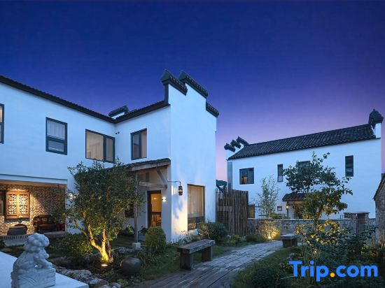 Jiujianfang B&B