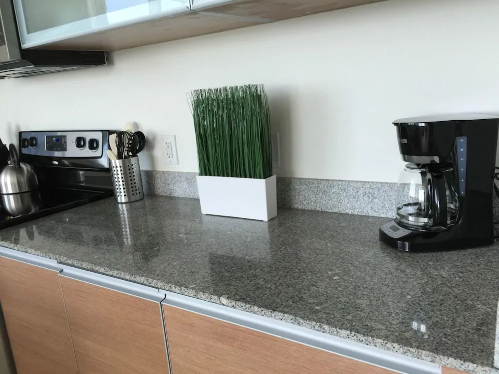 LYX Suites by the Miami River