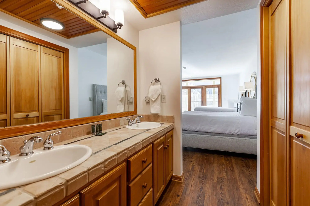 The Caledonian by All Seasons Resort Lodging