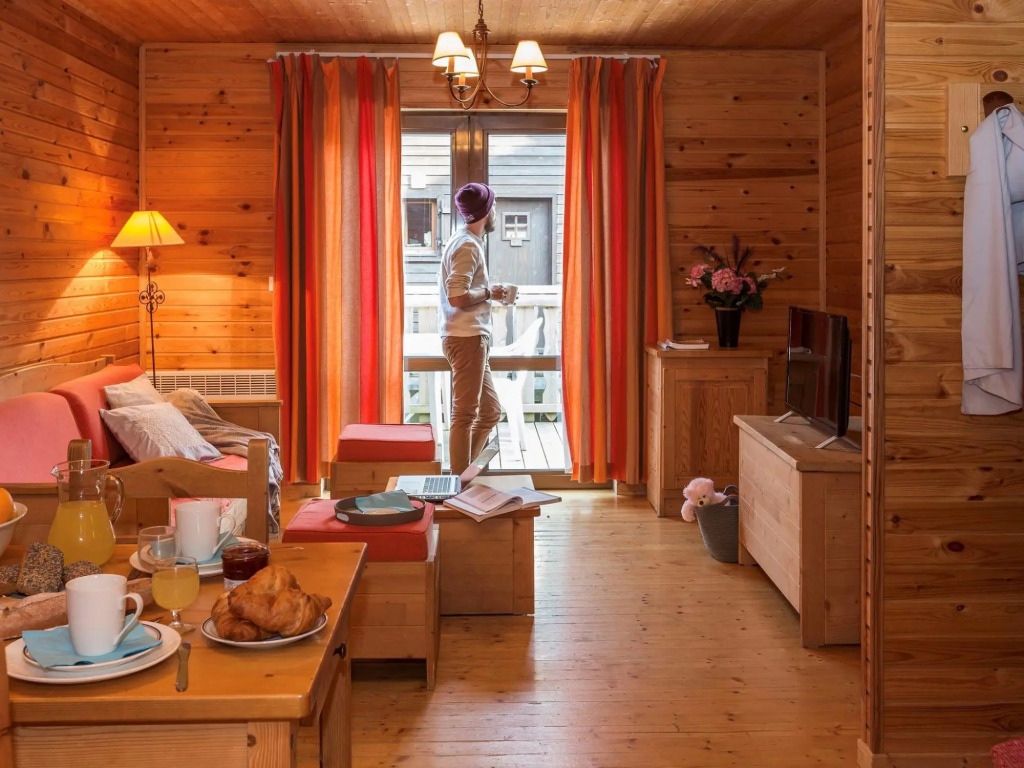 Attractive, rustic apartment with lake view in Evian-les-Bains