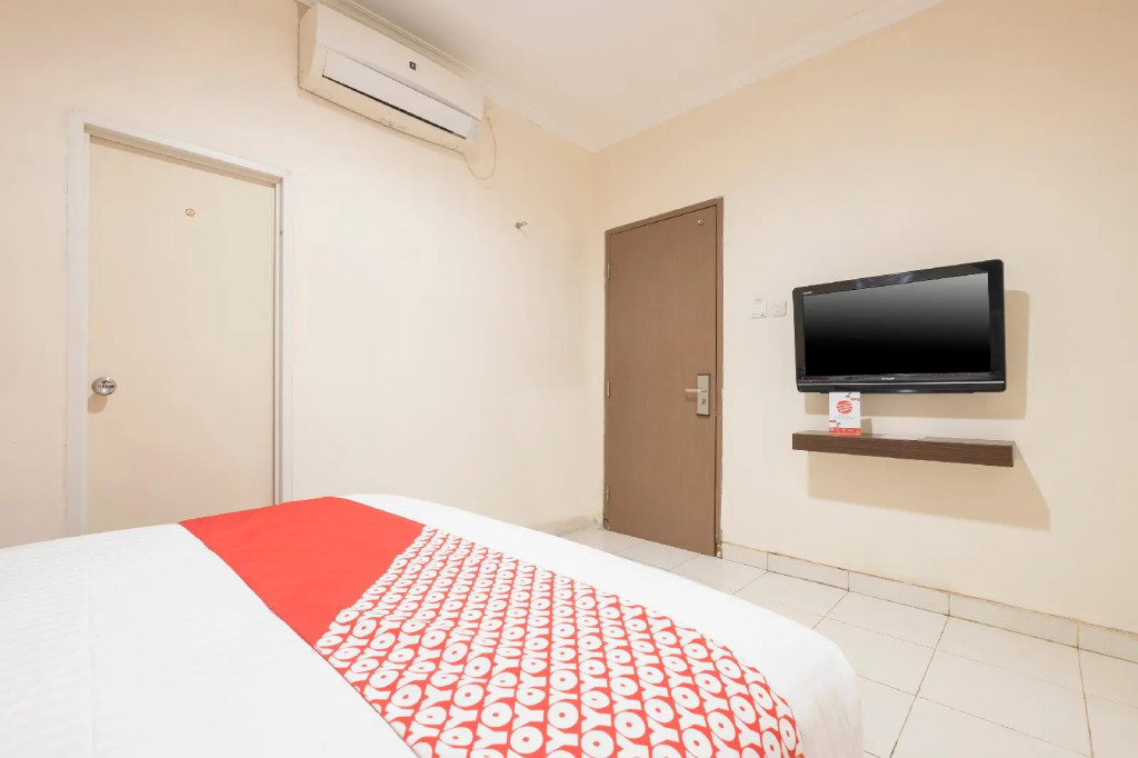 OYO 317 New Legend Hotel