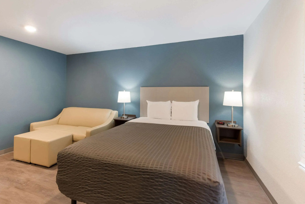 WoodSpring Suites Dayton North