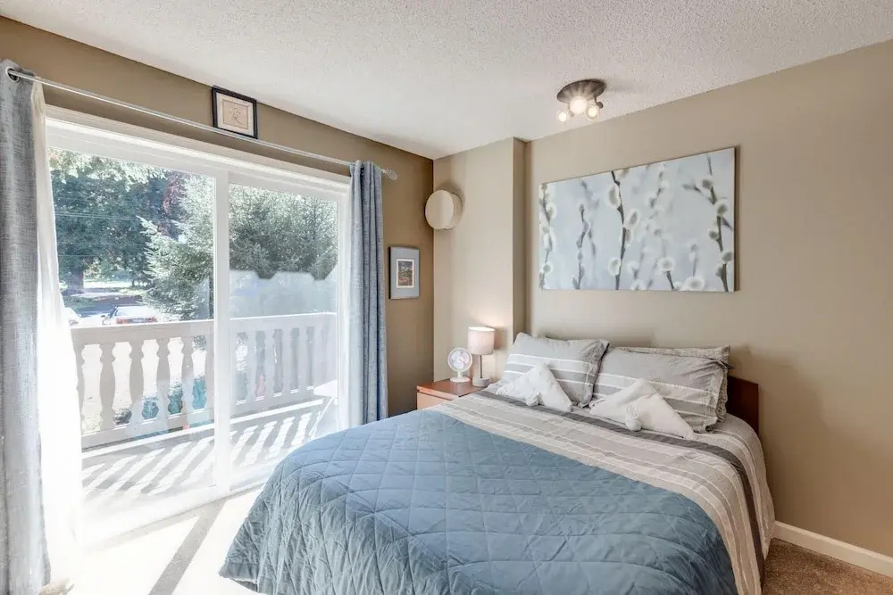 37SLL - Economical - Convenient - Kitchenette - Sleeps 2