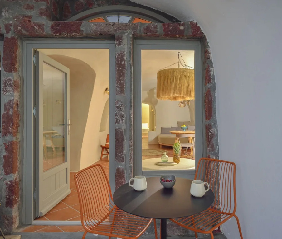 Oia Waves Cave Houses