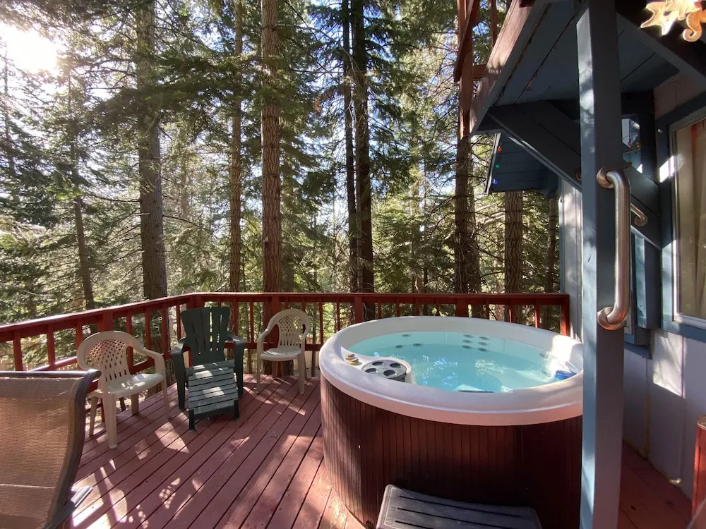 Quintessential Tahoe Cabin