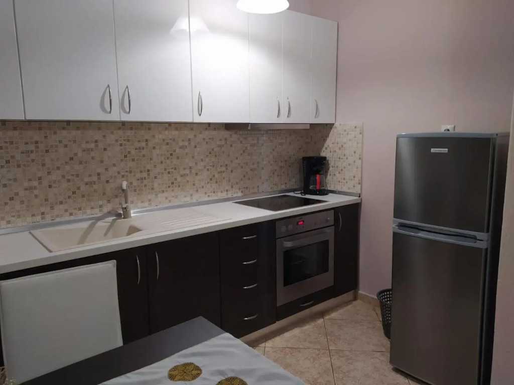 Luxurious private appartment with garden and view!