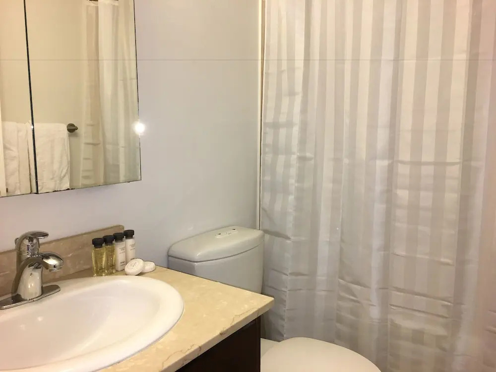 Duke Suites