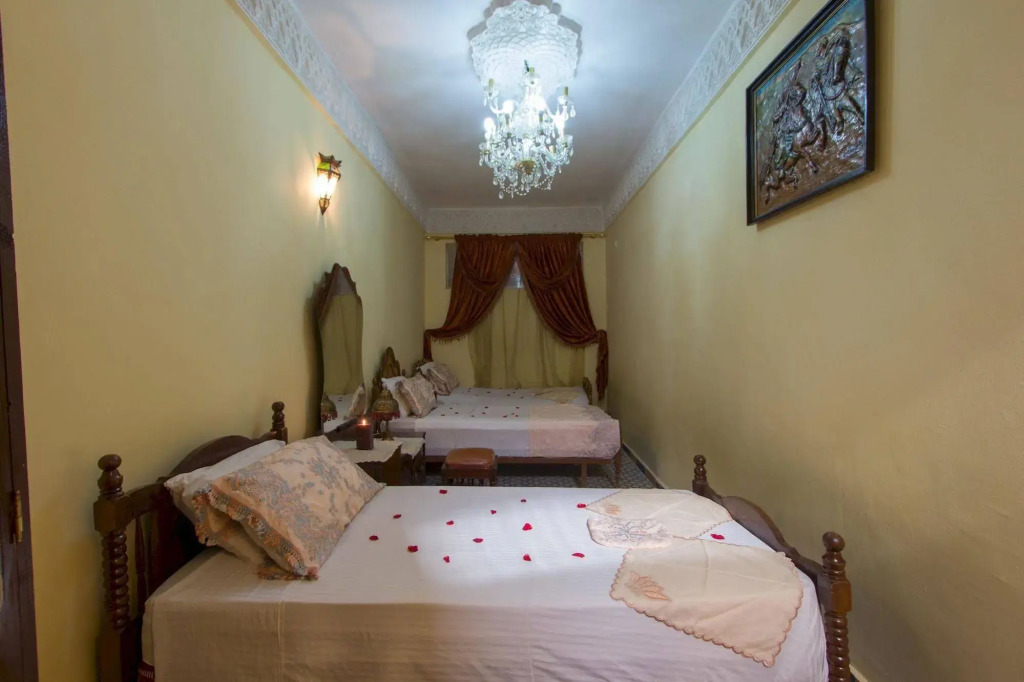 Riad Dar Fes source bleue luxury home