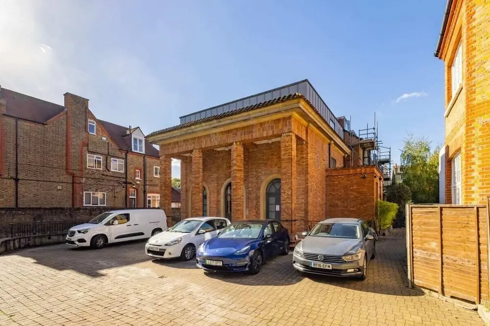 The Clapham - Captivating 2bdr With Garden Parking