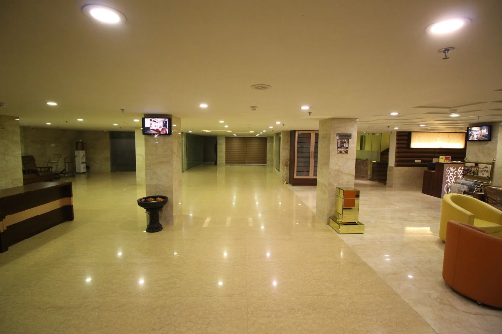 Hotel Golden Grand