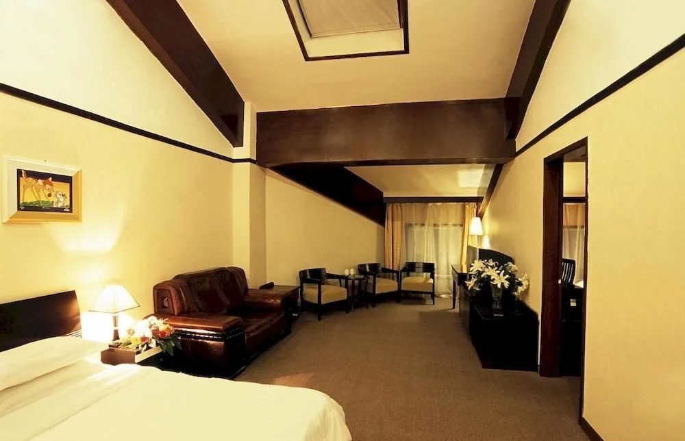 Jiulongwan International Hotel