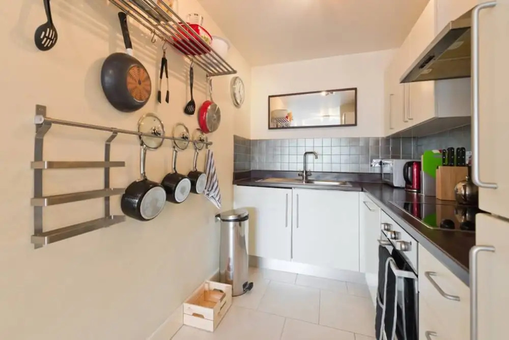 Dual-aspect 2 Bedroom Apartment