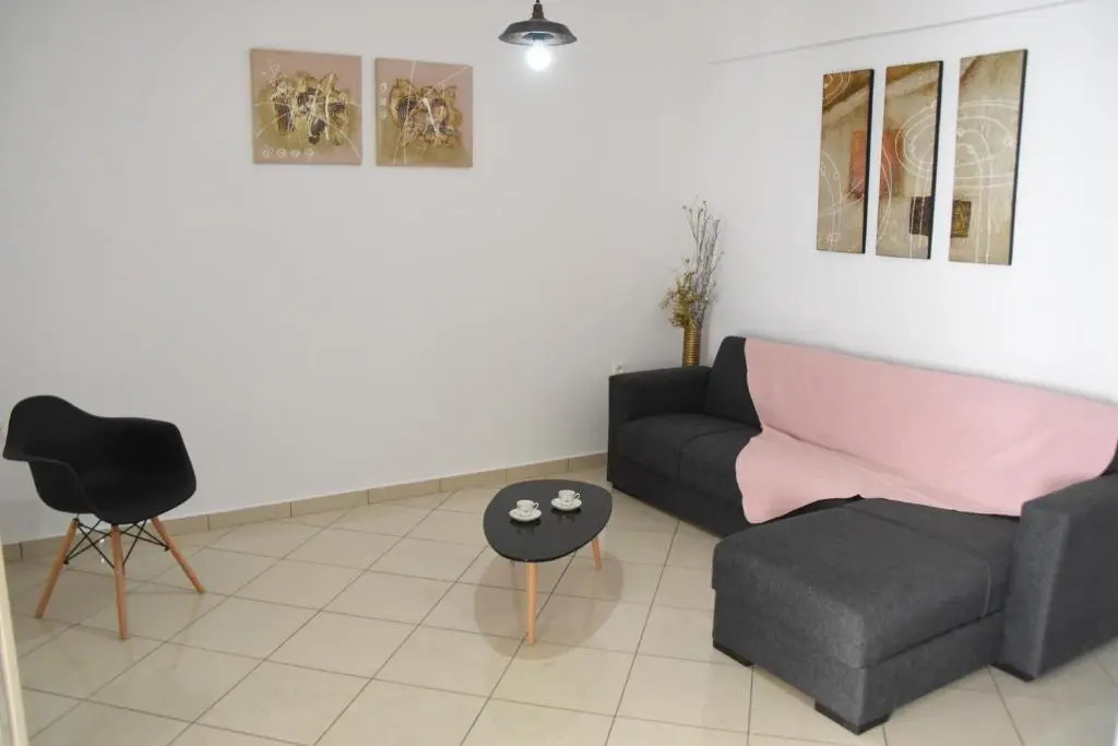 Little Yard Studios & Apartments #2