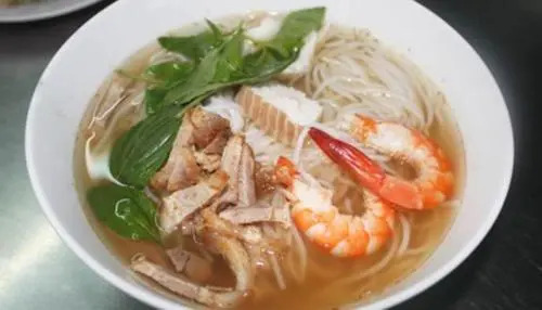 Que Huong Hotel