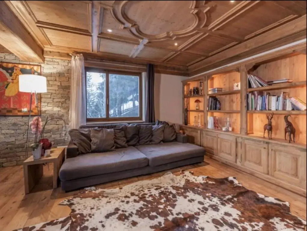 Apartment in villa in the heart of St. Moritz-Dorf