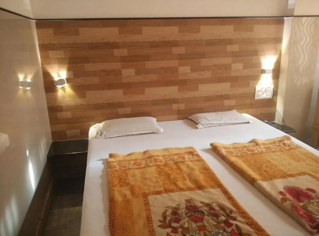 Hotel Basera
