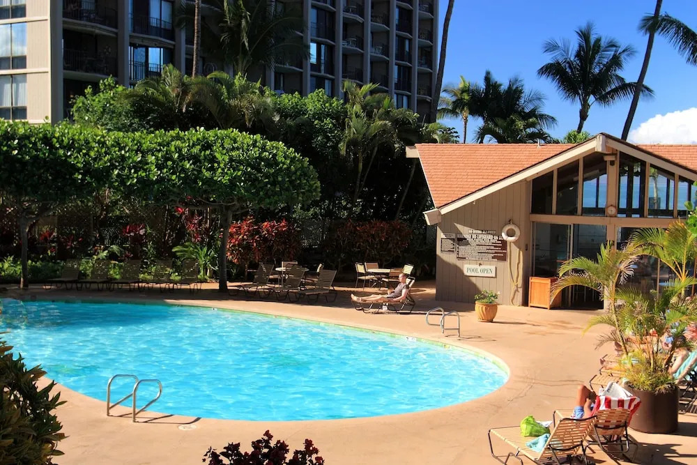 Royal Kahana #319 Studio Bedroom Condo by RedAwning