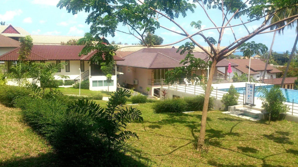 The W Villa