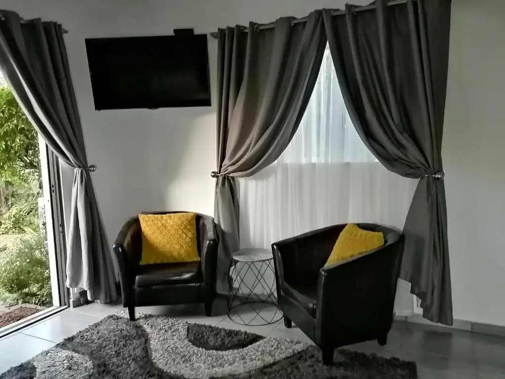 Roxys Rest Guest House