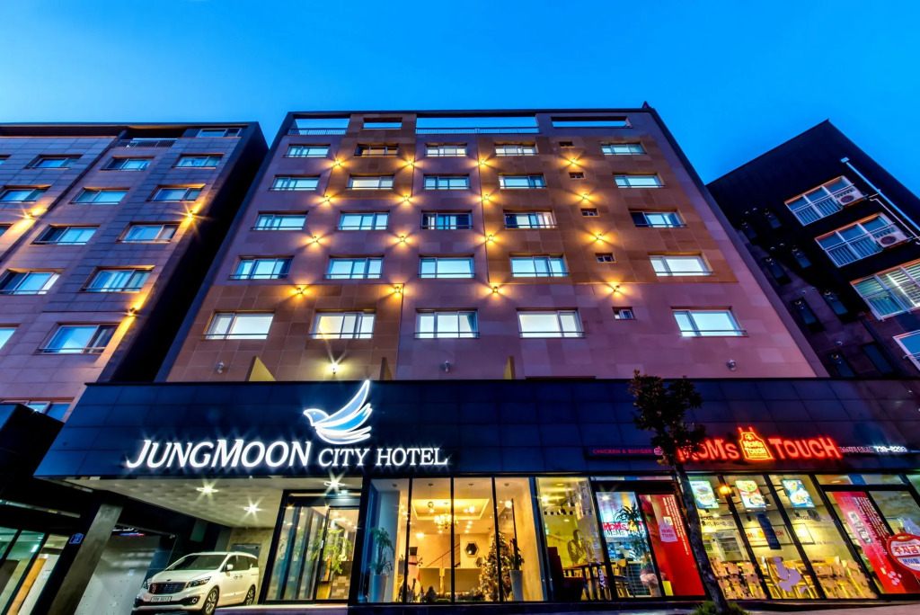Jungmoon City Hotel & J-hill Hotel