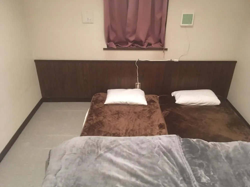 温泉ゲストハウス やすもり 本館