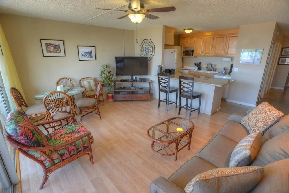 Island Surf 312 by Maui Rental Group
