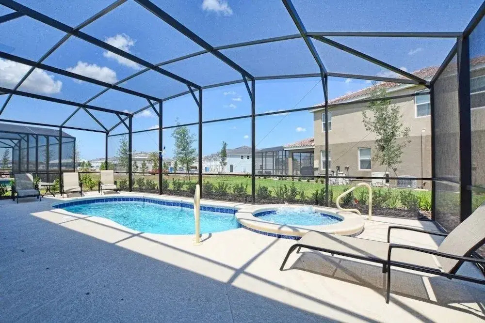 Brand New, Modern Decor, Pool& Spa- 7047sr 7 Bedroom Home by RedAwning