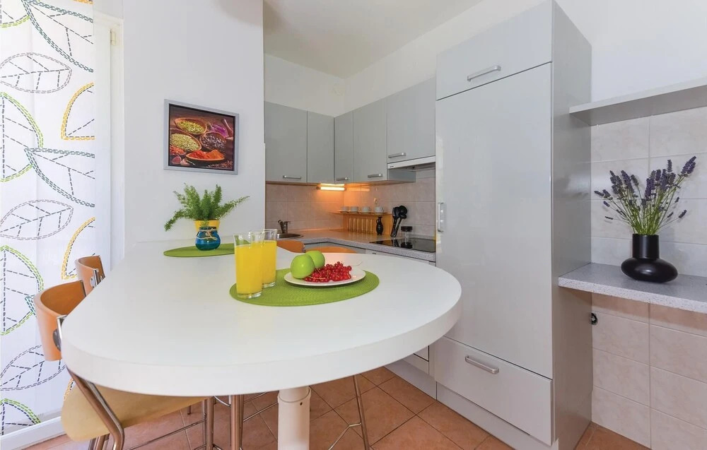 Nice Home in Vodice With Wifi and 1 Bedrooms