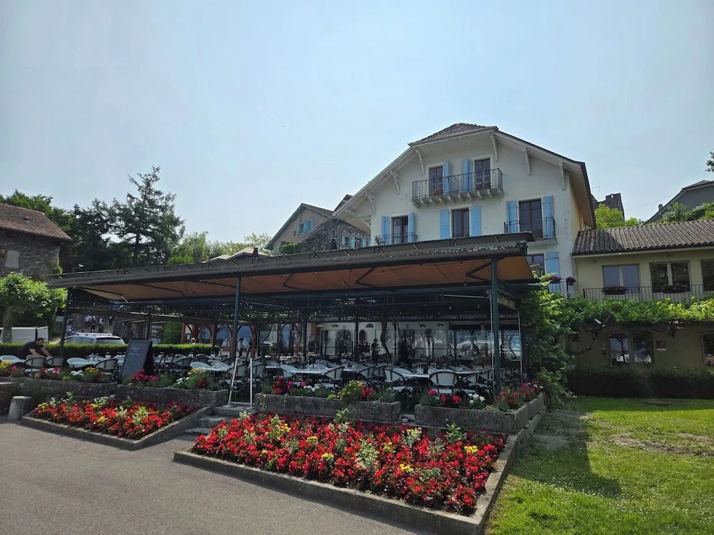 Hôtel La Riviera Victoria
