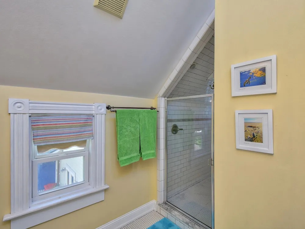 66 Weeden Street Home 3 Bedrooms 2.5 Bathrooms Home