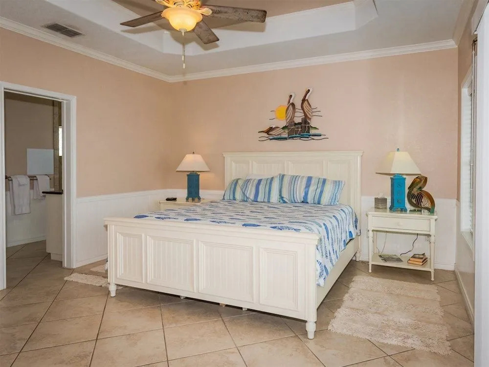 Pelican Point