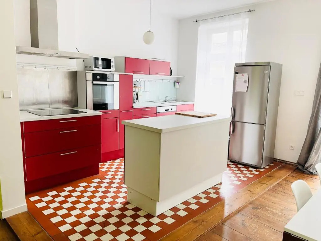 Nice City Apartment