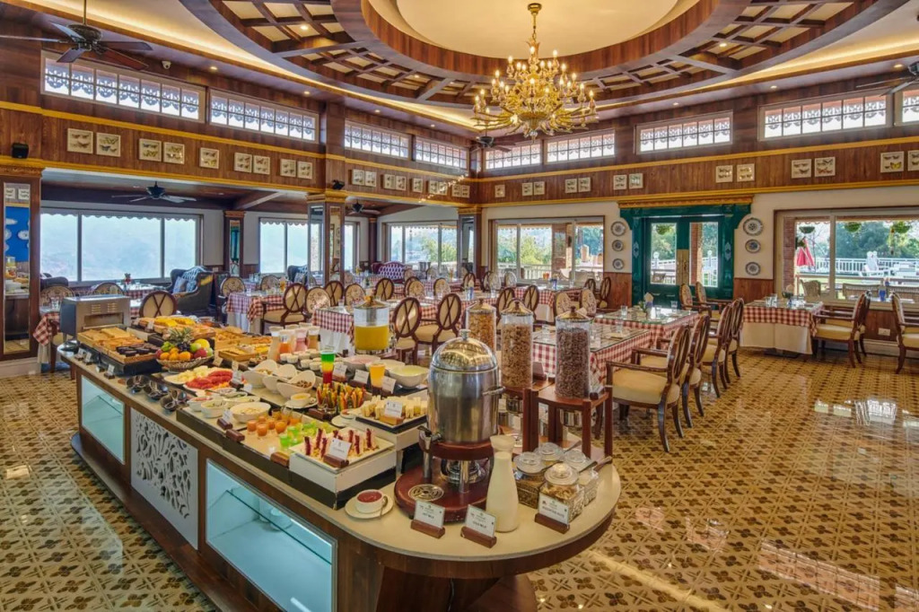 MAYFAIR Himalayan Spa Resort