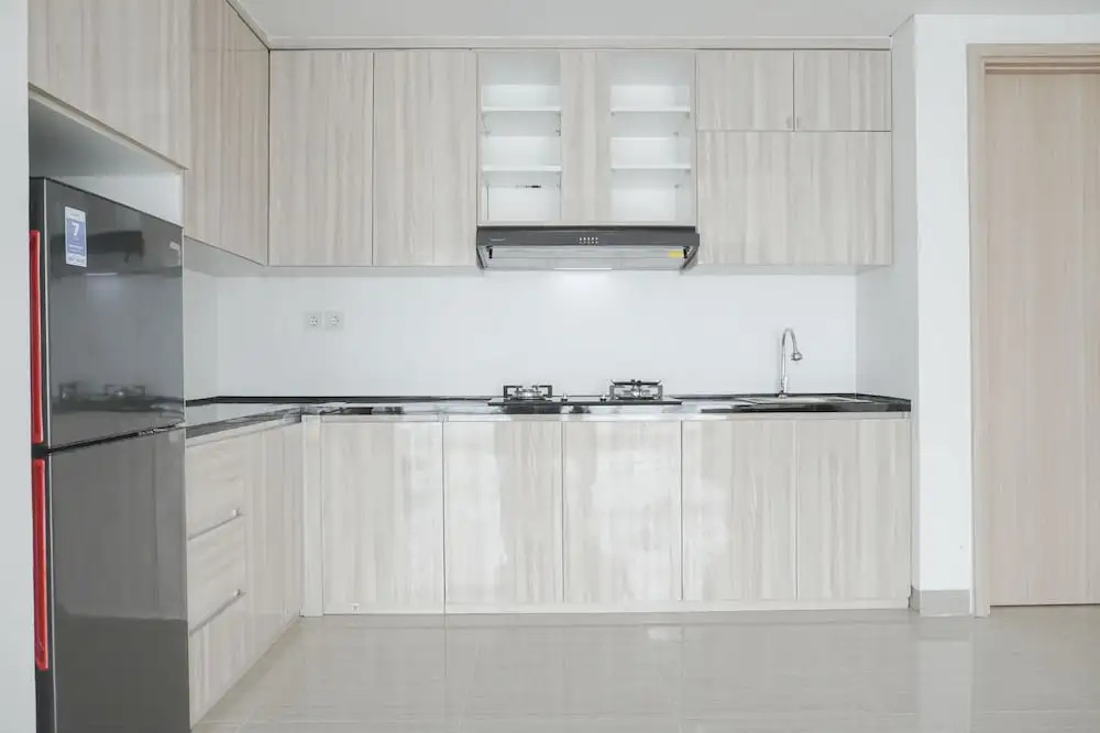 Spacious And Nice 2Br At Hillcrest House Apartment
