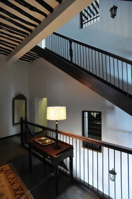 Kisiwa House