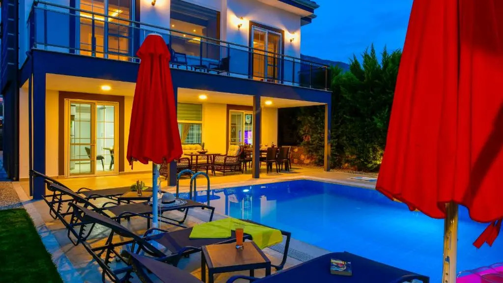Blue - 4 Bedroom Holiday Villa in Hisarönü