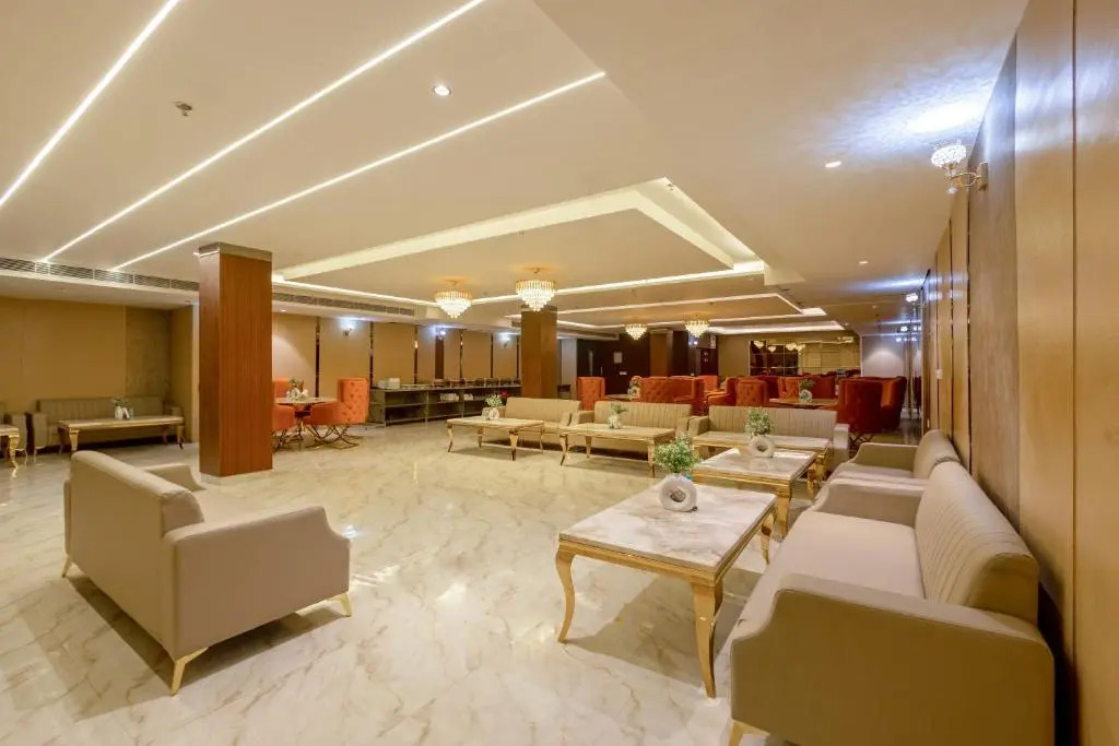 Saltstayz Premier - Paschim Vihar
